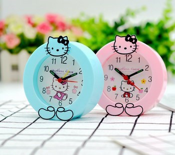 Đồng hồ để bàn Hello Kitty