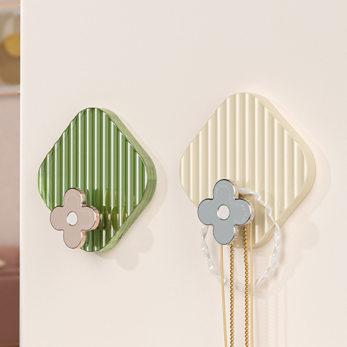 Móc dán tường hình hoa