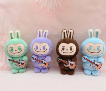 Labubu nhồi bông 25cm cầm đàn