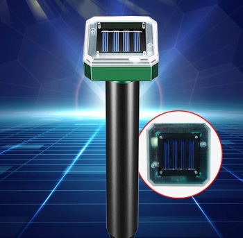 Máy đuổi chuột năng lượng mặt trời